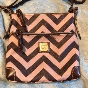 Dooney & Bourke Crossbody bag